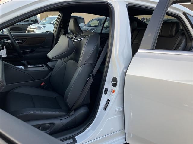 クラウン Z 28キロ 衝突被害軽減ブレーキ 登録済未使用車 ワイドDAナビ 全周囲&バックモニター 黒革エアシート&ヒーター デジタルインナーミラー 1500W電源 追従型クルコン 後席サポートPKG ETC(22枚目)