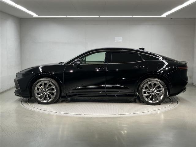 クラウンクロスオーバー Ｇアドバンスド・レザーパッケージ　１８５９７キロ　衝突被害軽減ブレーキ　ディスプレイオーディオ　全周囲＆バックモニター　白革エアシート＆ヒーター　追従型クルコン　デジタルインナーミラー　１５００Ｗコンセント　モデフルエアロ　ＥＴＣ付き（2枚目）