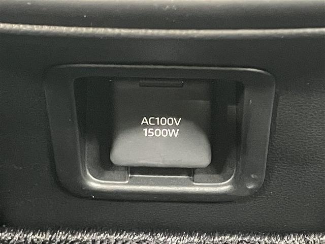 クラウンクロスオーバー Ｇアドバンスド・レザーパッケージ　１８５９７キロ　衝突被害軽減ブレーキ　ディスプレイオーディオ　全周囲＆バックモニター　白革エアシート＆ヒーター　追従型クルコン　デジタルインナーミラー　１５００Ｗコンセント　モデフルエアロ　ＥＴＣ付き（12枚目）