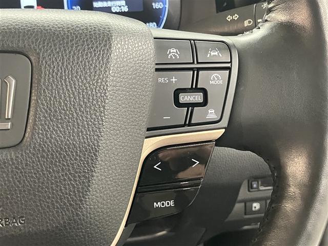 クラウンクロスオーバー Ｇアドバンスド・レザーパッケージ　１８５９７キロ　衝突被害軽減ブレーキ　ディスプレイオーディオ　全周囲＆バックモニター　白革エアシート＆ヒーター　追従型クルコン　デジタルインナーミラー　１５００Ｗコンセント　モデフルエアロ　ＥＴＣ付き（15枚目）