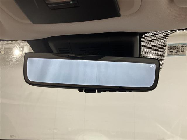 クラウンクロスオーバー Ｇアドバンスド・レザーパッケージ　１８５９７キロ　衝突被害軽減ブレーキ　ディスプレイオーディオ　全周囲＆バックモニター　白革エアシート＆ヒーター　追従型クルコン　デジタルインナーミラー　１５００Ｗコンセント　モデフルエアロ　ＥＴＣ付き（18枚目）