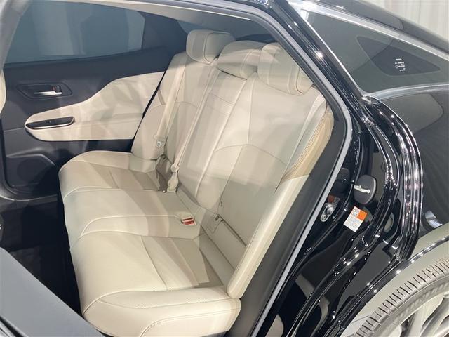 クラウンクロスオーバー Ｇアドバンスド・レザーパッケージ　１８５９７キロ　衝突被害軽減ブレーキ　ディスプレイオーディオ　全周囲＆バックモニター　白革エアシート＆ヒーター　追従型クルコン　デジタルインナーミラー　１５００Ｗコンセント　モデフルエアロ　ＥＴＣ付き（22枚目）