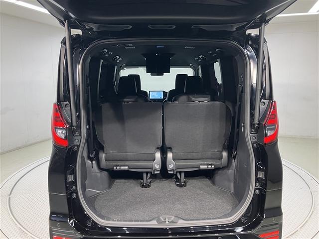 ノア Ｓ－Ｚ　２０８６９キロ　衝突被害軽減ブレーキ　大画面ＤＡナビ　全周囲＆バックモニター　後席ＴＶモニター　ＤＶＤ　ＣＤ　追従型クルコン　パワーバックドア　前席シートヒーター　ＥＴＣ２．０　スマートキー　禁煙車（22枚目）