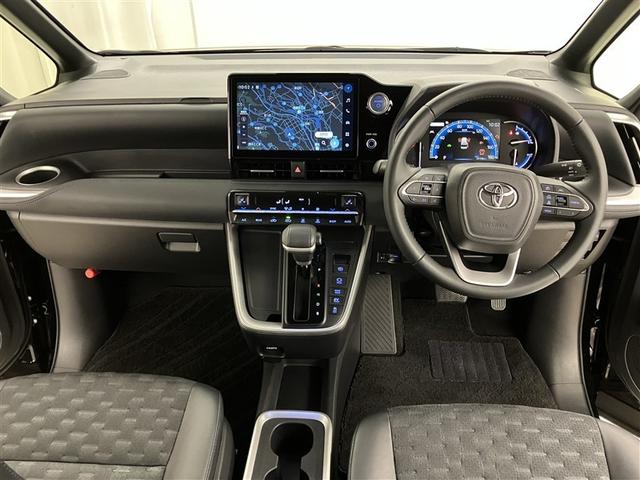 ヴォクシー ハイブリッドＳ－Ｚ　３４１０６キロ　衝突被害軽減ブレーキ　大型ＤＡナビ　ＨＤＭＩ　後席ＴＶモニター　追従型クルコン　両側パワースライドドア　前席シートヒーター　１５００Ｗコンセント　ＥＴＣ２．０　禁煙車（5枚目）