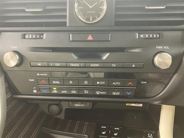 RX RX450h バージョンL 34742キロ 衝突被害軽減ブレーキ ワイドナビ 全周囲&バックモニター リアエンターテイメントシステム 追従型クルコン フルエアロ 大型ムーンルーフ 白革エアシート&ヒーター ドラレコ ETC2.0(10枚目)