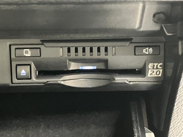 RX RX450h バージョンL 34742キロ 衝突被害軽減ブレーキ ワイドナビ 全周囲&バックモニター リアエンターテイメントシステム 追従型クルコン フルエアロ 大型ムーンルーフ 白革エアシート&ヒーター ドラレコ ETC2.0(11枚目)