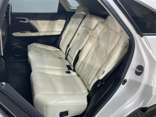 RX RX450h バージョンL 34742キロ 衝突被害軽減ブレーキ ワイドナビ 全周囲&バックモニター リアエンターテイメントシステム 追従型クルコン フルエアロ 大型ムーンルーフ 白革エアシート&ヒーター ドラレコ ETC2.0(23枚目)