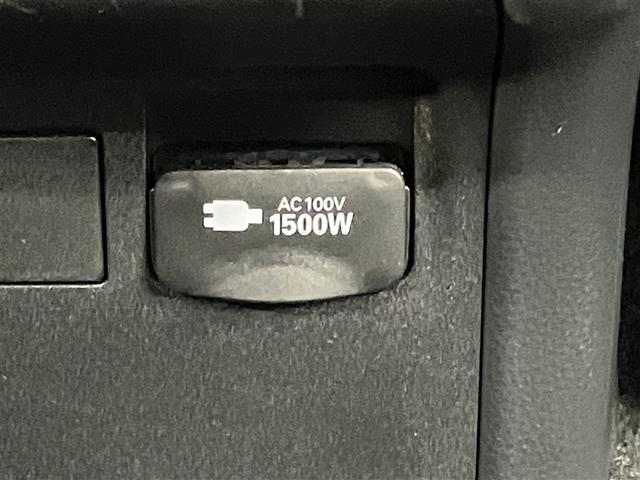 プリウス Ｚ　１３９５０キロ　衝突被害軽減ブレーキ　大型ＤＡナビ　全周囲＆バックモニター　前後録画ドラレコ　黒革エアシート＆ヒーター　追従型クルコン　デジタルミラー　１５００Ｗコンセント　ＥＴＣ２．０　禁煙車（11枚目）