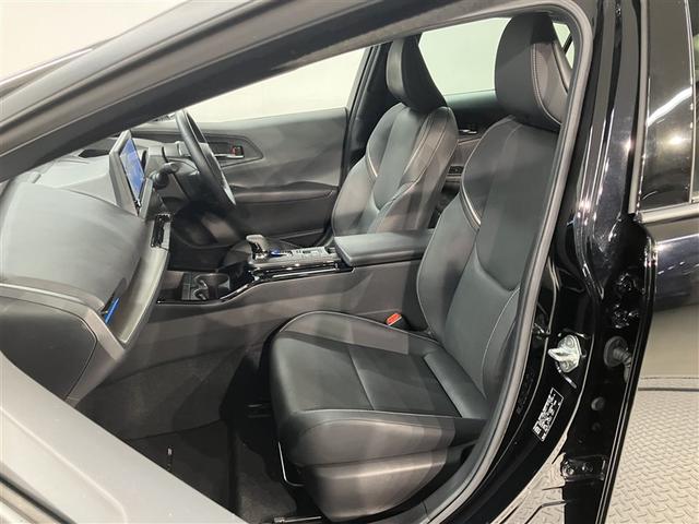 プリウス Ｚ　１３９５０キロ　衝突被害軽減ブレーキ　大型ＤＡナビ　全周囲＆バックモニター　前後録画ドラレコ　黒革エアシート＆ヒーター　追従型クルコン　デジタルミラー　１５００Ｗコンセント　ＥＴＣ２．０　禁煙車（18枚目）