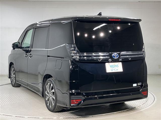 ヴォクシー ハイブリッドS-Z 28506キロ 衝突被害軽減ブレーキ 純正Mナビ Bluethooth バックモニター CD 追従型クルコン 両側電動スライドドア パワーバックドア 前席シートヒーター 1500W電源 ETC(4枚目)