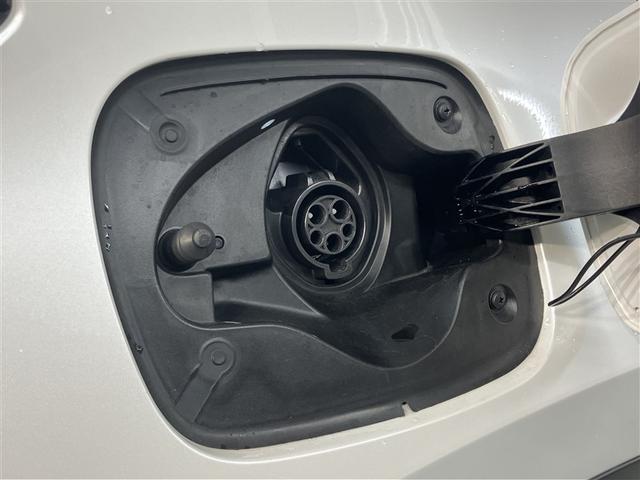 ＮＸ ＮＸ４５０ｈ＋　バージョンＬ　４５２６４キロ　衝突被害軽減ブレーキ　ＰＨＶ　純正メモリーナビ　全周囲＆バックモニター　サンルーフ　フルエアロ　追従型クルコン　前後録画ドラレコ　デジタルミラー　電動バックドア　黒革エアシート　ＥＴＣ（25枚目）