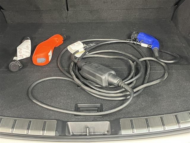 ＮＸ ＮＸ４５０ｈ＋　バージョンＬ　４５２６４キロ　衝突被害軽減ブレーキ　ＰＨＶ　純正メモリーナビ　全周囲＆バックモニター　サンルーフ　フルエアロ　追従型クルコン　前後録画ドラレコ　デジタルミラー　電動バックドア　黒革エアシート　ＥＴＣ（26枚目）