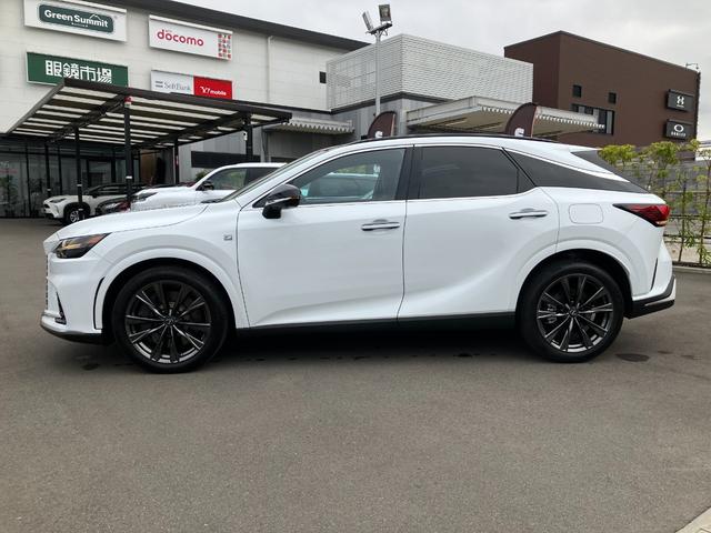 RX RX350 Fスポーツ 20000キロ 法人ワンオーナー 衝突被害軽減ブレーキ 内装レッド革エアシート&ヒーター ムーンルーフ 純正Mナビ 全周囲&バックモニター ドラレコ内蔵DA デジタルミラー 追従クルコン ETC2.0(4枚目)