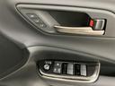 運転席は2名分のポジションを記憶できます。