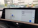 車間間隔を検知して前方の車両と同じ速度で追従するレーダークルーズコントロールを搭載しております。