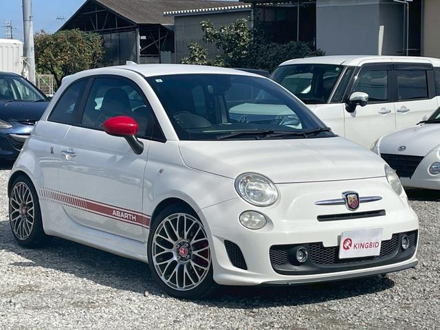 アバルト５００ 　５速ＭＴ　社外ナビ　赤レザーシート（6枚目）