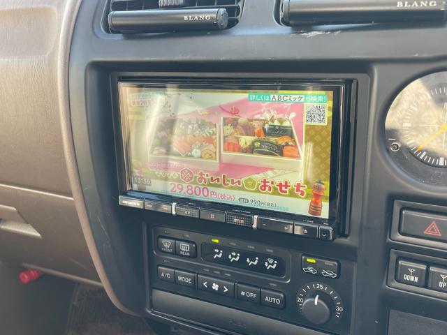 ランドクルーザープラド ＴＸ　ナローボディー　丸目　サンドベージュ色替え済み　クラシックグリル　オルテガ風内張り　専用レザー調シートカバー　ＤＥＡＮ１６インチアルミ　ＢＦグッドリッチＡ／Ｔタイヤ（10枚目）