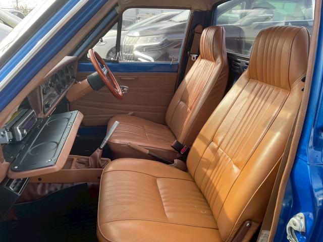 サニートラック ロングＤＸ　塗装済車両　ワタナベホイール有　ＥＴＣ　４速ＭＴ　クーラー冷風ＯＫ（13枚目）