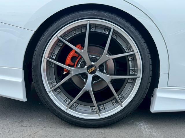 ＥＳ ＥＳ３００ｈ　Ｆスポーツ　ＴＲＤエアロ　ＢＢＳ　ＲＩ－Ｓ２０インチＡＷ　ＲＳ－Ｒ車高調　パワートランクリッド　マークレビンソンサウンド　サンルーフ　デジタルインナーミラー　パノラミックビューモニター　ヘッドアップディスプレイ（22枚目）