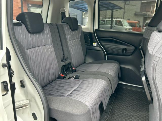 ソリオ ハイブリッドＭＸ　純正９インチナビ　全方位モニター　ＬＥＤヘッドライト　セーフティサポート　フルセグＴＶ　電動スライドドア　純正１５インチＡＷ　ＥＴＣ　ドラレコ　シートヒーター　Ｂｌｕｅｔｏｏｔｈ（13枚目）