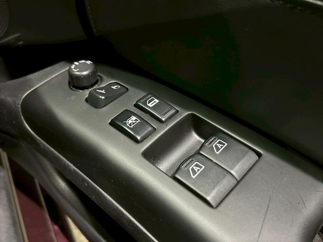 フェアレディZ バージョンS ストラーダナビ フルセグ バックカメラ ETC マニュアル6速(25枚目)