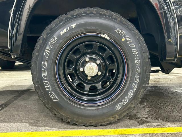 ハイラックススポーツピック エクストラキャブ ユーザー買取 ムーンルーフ エクストラキャブ 社外15インチAW ブロックタイヤ メッキフロントグリル 電動メッキドアミラー 社外オーディオ ETC ABS パワーウィンドウ 1方開荷台 シートカバー(26枚目)