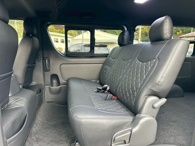 ハイエースバン スーパーGL ダークプライムII ワンオーナー 純正ナビ フルセグTV ETC パノラミックビューモニター デジタルインナーミラー 社外LEDテール(純正有) リヤラダールーフキャリア レザー調シートカバー 取説 新車保証書 スペキー(17枚目)