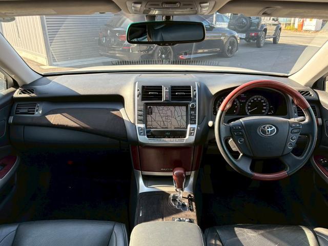 クラウンマジェスタ Gタイプ 本革シート サンルーフ 純正ナビ モデリスタフルエアロ 社外マフラー Bカメラ TV ウッドコンビステアリング シートヒーター シートベンチレーション ETC レーダークルコン カード型スペアキー(9枚目)