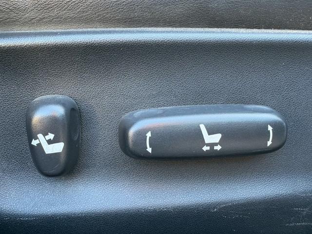 クラウンマジェスタ Gタイプ 本革シート サンルーフ 純正ナビ モデリスタフルエアロ 社外マフラー Bカメラ TV ウッドコンビステアリング シートヒーター シートベンチレーション ETC レーダークルコン カード型スペアキー(35枚目)