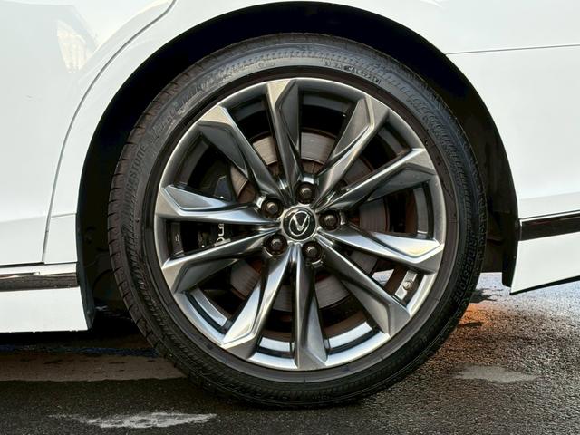 ＬＳ ＬＳ５００　Ｆスポーツ　マークレビンソン　ムーンルーフ　デジタルインナーミラー　ＨＵＤ　ＢＳＭ　レーダークルーズコントロール　シートヒーター／ベンチレーション　メーカーナビ　全周囲モニター　ＥＴＣ　純正２０インチＡＷ（12枚目）