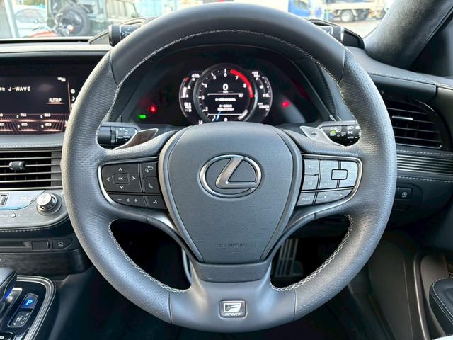 ＬＳ ＬＳ５００　Ｆスポーツ　マークレビンソン　ムーンルーフ　デジタルインナーミラー　ＨＵＤ　ＢＳＭ　レーダークルーズコントロール　シートヒーター／ベンチレーション　メーカーナビ　全周囲モニター　ＥＴＣ　純正２０インチＡＷ（25枚目）