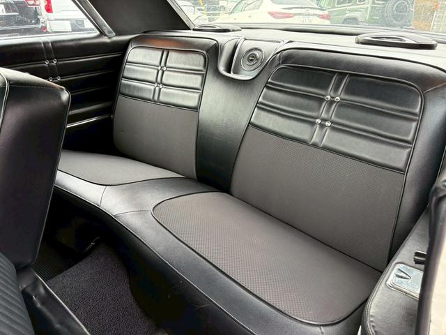 シボレーインパラ 　１９６３年モデル　外装オリジナル　ハイドロなし　クーペ　ビンテージエアー　ダコタメーター　デーモンキャブレター　車検令和９年６月　ＥＴＣ（16枚目）