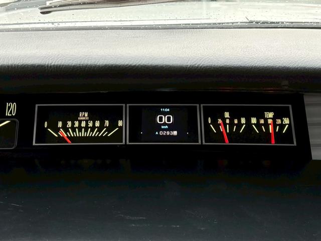 シボレーインパラ 　１９６３年モデル　外装オリジナル　ハイドロなし　クーペ　ビンテージエアー　ダコタメーター　デーモンキャブレター　車検令和９年６月　ＥＴＣ（21枚目）