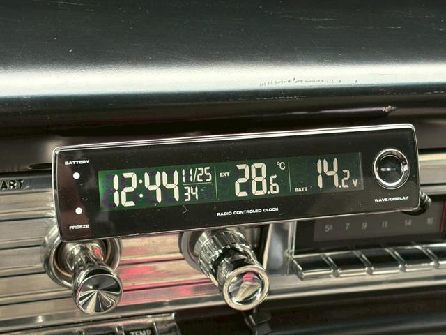 シボレーインパラ 　１９６３年モデル　外装オリジナル　ハイドロなし　クーペ　ビンテージエアー　ダコタメーター　デーモンキャブレター　車検令和９年６月　ＥＴＣ（32枚目）