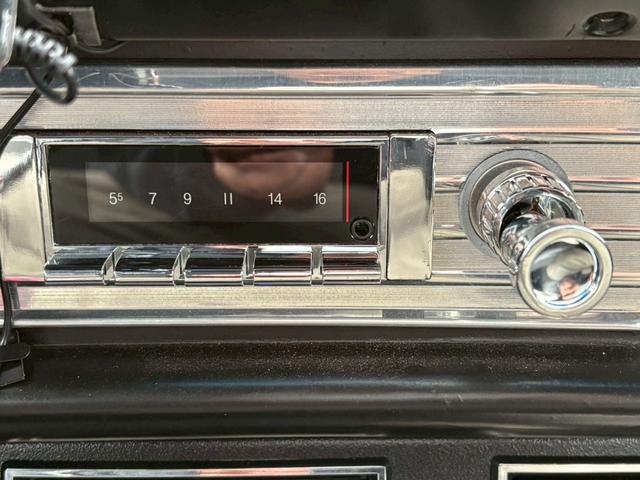 シボレーインパラ 　１９６３年モデル　外装オリジナル　ハイドロなし　クーペ　ビンテージエアー　ダコタメーター　デーモンキャブレター　車検令和９年６月　ＥＴＣ（34枚目）