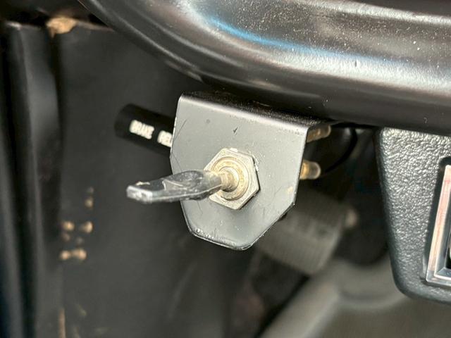 シボレーインパラ 　１９６３年モデル　外装オリジナル　ハイドロなし　クーペ　ビンテージエアー　ダコタメーター　デーモンキャブレター　車検令和９年６月　ＥＴＣ（36枚目）