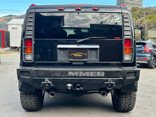 ハマーH2 タイプG 三井物産新車並行車 レザーシート サンルーフ BOSEサウンド バックモニター TV ETC ヒッチメンバー ランチョショックアブソーバー 社外マフラー 社外22インチアルミホイール 保証書 スペア(5枚目)