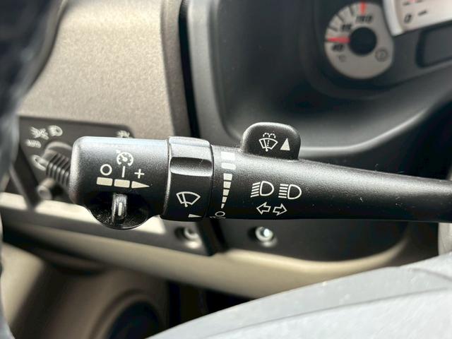 ハマーH2 タイプG 三井物産新車並行車 レザーシート サンルーフ BOSEサウンド バックモニター TV ETC ヒッチメンバー ランチョショックアブソーバー 社外マフラー 社外22インチアルミホイール 保証書 スペア(24枚目)