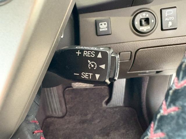 クラウン 2.5アスリート アニバーサリーエディション ユーザー買取車 メーカーナビ バックガイドモニター メーカーOPブラック革シート シートヒーター ベンチレーション パワーシート 純正18インチAW 純正スポイラー(サイドシル/リア/リアアンダー)(24枚目)