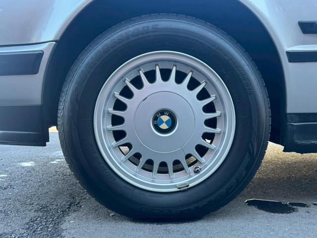 ５シリーズ ５２５ｉ　ワンオーナー　左ハンドル　ＥＴＣ　純正１５インチＡＷ（30枚目）