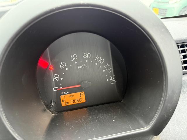 ハイゼットカーゴ ＤＸ　パワステ　パワーウィンドウ　エアコン　距離１０万ｋｍ（8枚目）