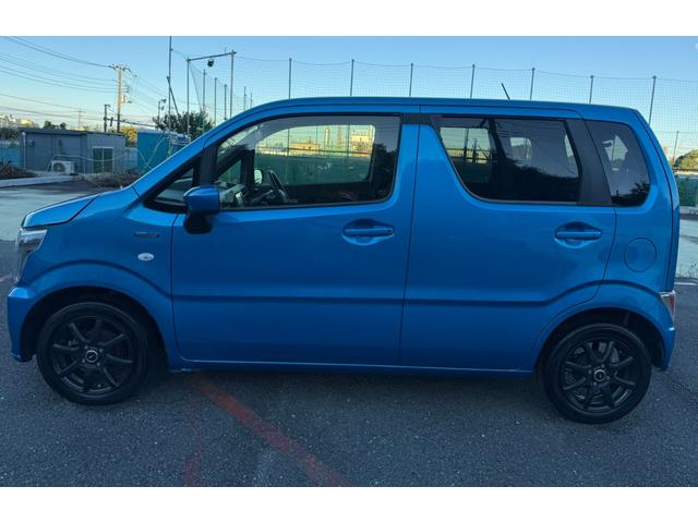 陸送は外部の会社でお願いしております。配送先の地域によって陸送費用が異なりますので、お問い合わせください。