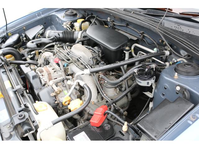 フォレスター ２．０ＸＳ　５速マニュアル！　走行距離３００００キロ　キーレス　ルーフレール　社外アルミホイール　運転席電動シート　修復歴無（35枚目）