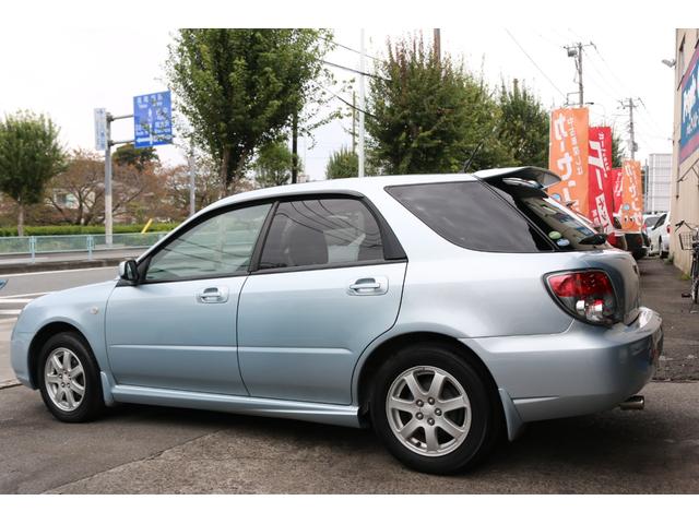 インプレッサスポーツワゴン 15i 5速マニュアル 走行距離48000キロ EJ15水平対向エンジン キーレス スペアキー ETC オートエアコン 純正15インチアルミ 鷹目インプ アクアブルーメタリック フォグランプ ルーフスポイラー(6枚目)