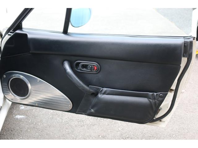 ユーノスロードスター スペシャルパッケージ ハードトップ 幌あり タイミングベルト交換済み ETC 純正14インチアルミ 社外キーレス 社外オーディオ フロアオートマ リトラ NA8C 修復歴無し(22枚目)