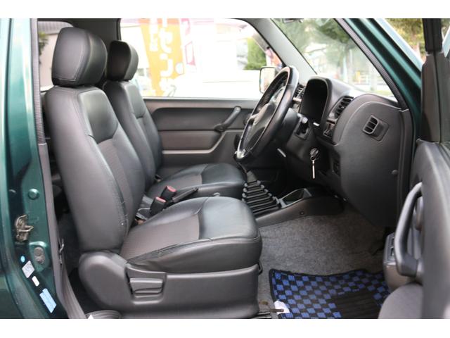 ジムニー ランドベンチャー　５速マニュアル　走行距離３５０００キロ　キーレス　４ＷＤ　ハーフレザーシート　タイミングチェーン　１６インチアルミ　グローブグリーン（9枚目）