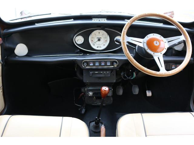 MINI 4速マニュアル 1000ccキャブ SUキャブ センターメーター 10インチアルミ モトリタステアリング ハイローキット フェンダーミラー ディーラー車 修復歴無(2枚目)