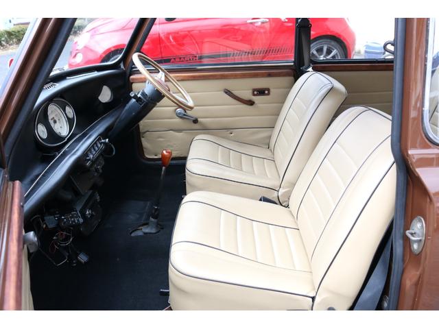 MINI 4速マニュアル 1000ccキャブ SUキャブ センターメーター 10インチアルミ モトリタステアリング ハイローキット フェンダーミラー ディーラー車 修復歴無(12枚目)