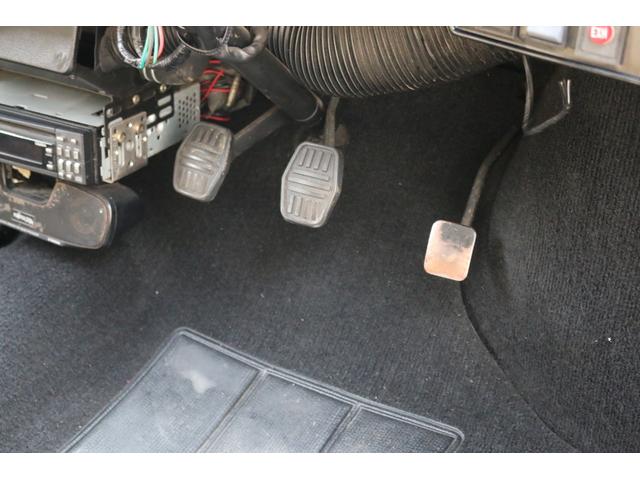 MINI 4速マニュアル 1000ccキャブ SUキャブ センターメーター 10インチアルミ モトリタステアリング ハイローキット フェンダーミラー ディーラー車 修復歴無(21枚目)