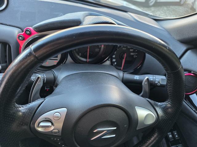 フェアレディＺ バージョンＴ　車検令和８年７月　純正メーカーナビ　ＮＩＳＭＯフェンダーアーチモール　ＨＫＳマフラー　社外キャリパー　パドルシフト（11枚目）